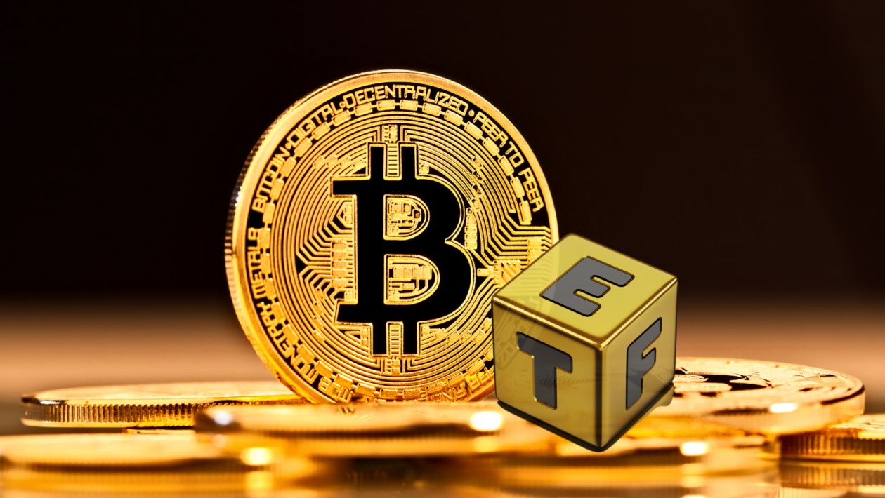 比特币现货ETF之王：IBIT为何稳坐头把交椅
